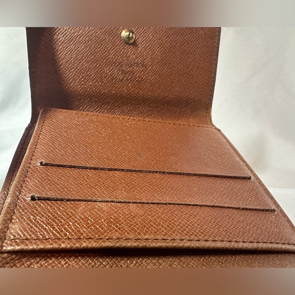 LV Monogram Wallet Excellent Condition Authentic - Picture 8 of 10